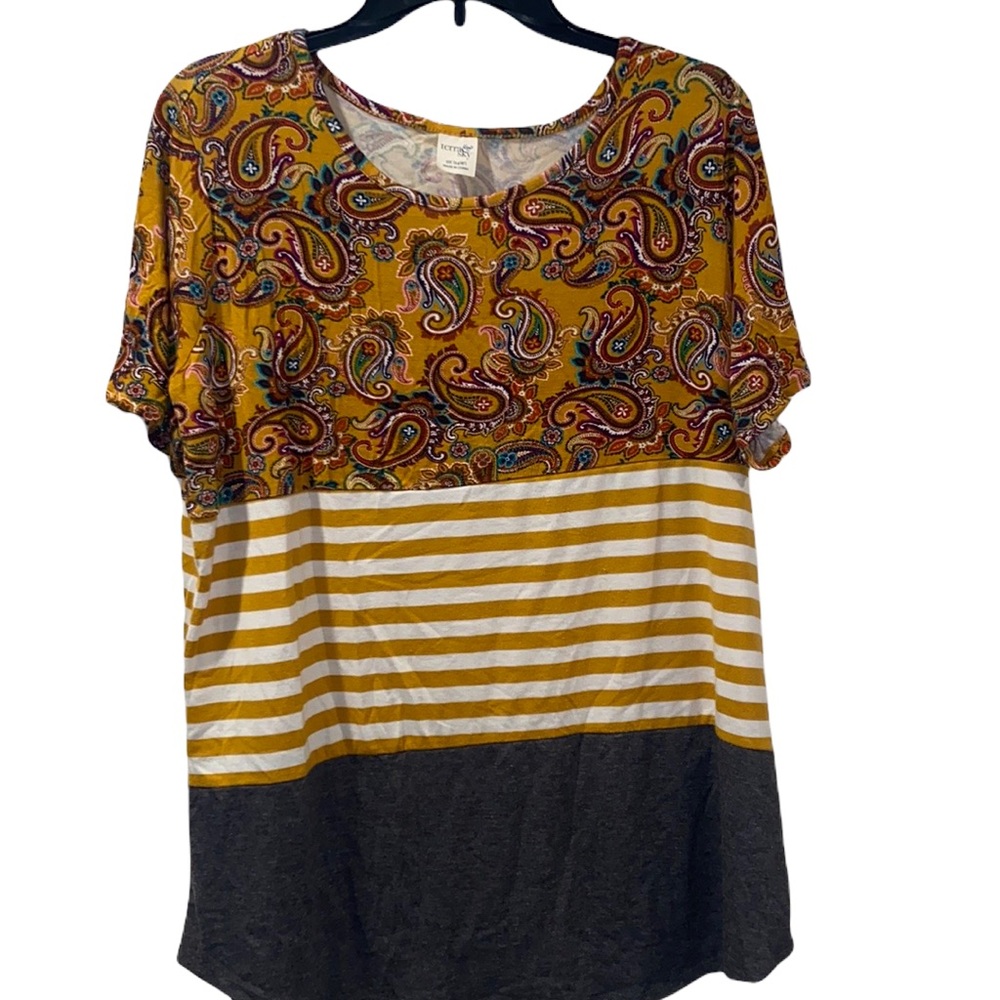 Color block Womens short sleeve shirt donating January